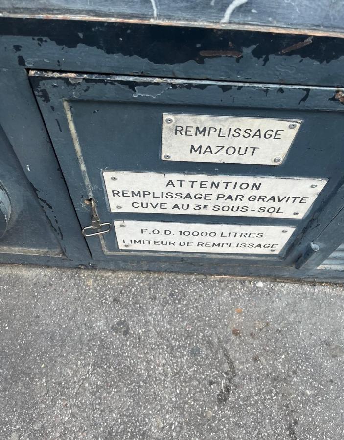 Apartamento Au pied de la tour Eiffel Trocadéro París Exterior foto