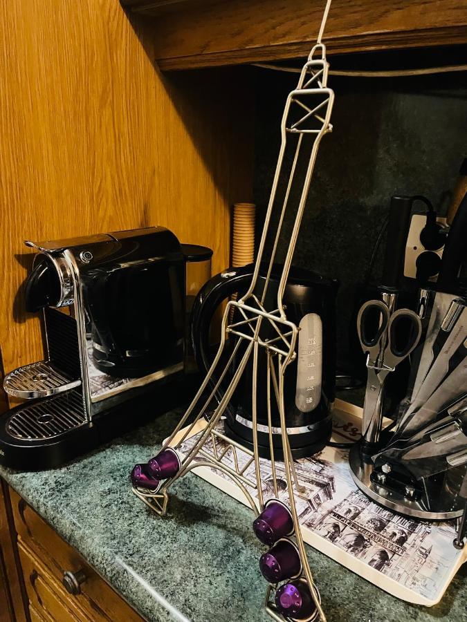 Apartamento Au pied de la tour Eiffel Trocadéro París Exterior foto